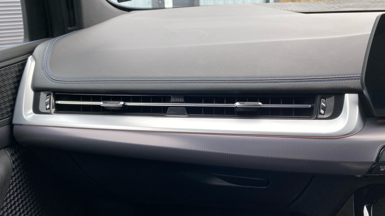 BMW 2 Series 220i MHT M Sport 5dr DCT Petrol Hatchback